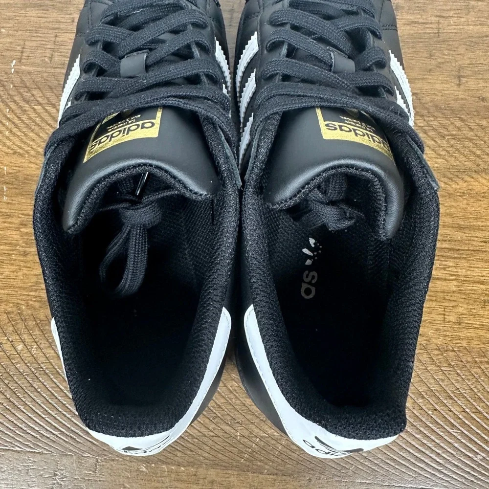Adidas Superstar Sneakers Kids 5 Black White Gold Leather Classic Shell Toe OG